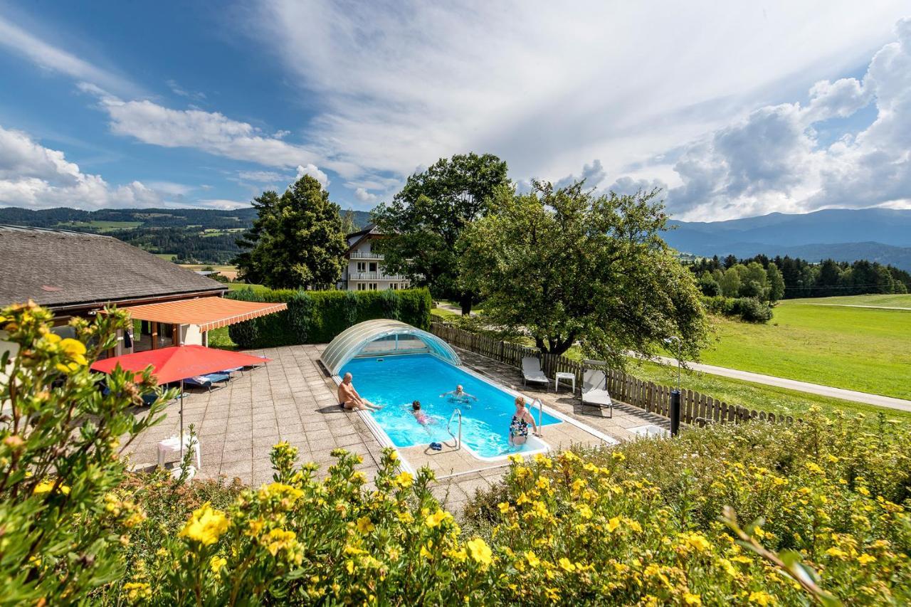 Hotel Gasthof Zur Linde Mariahof Dış mekan fotoğraf