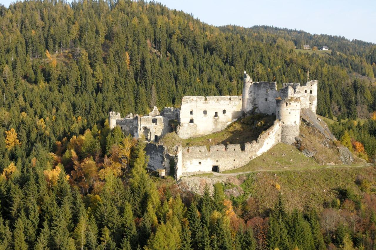 Hotel Gasthof Zur Linde Mariahof Dış mekan fotoğraf